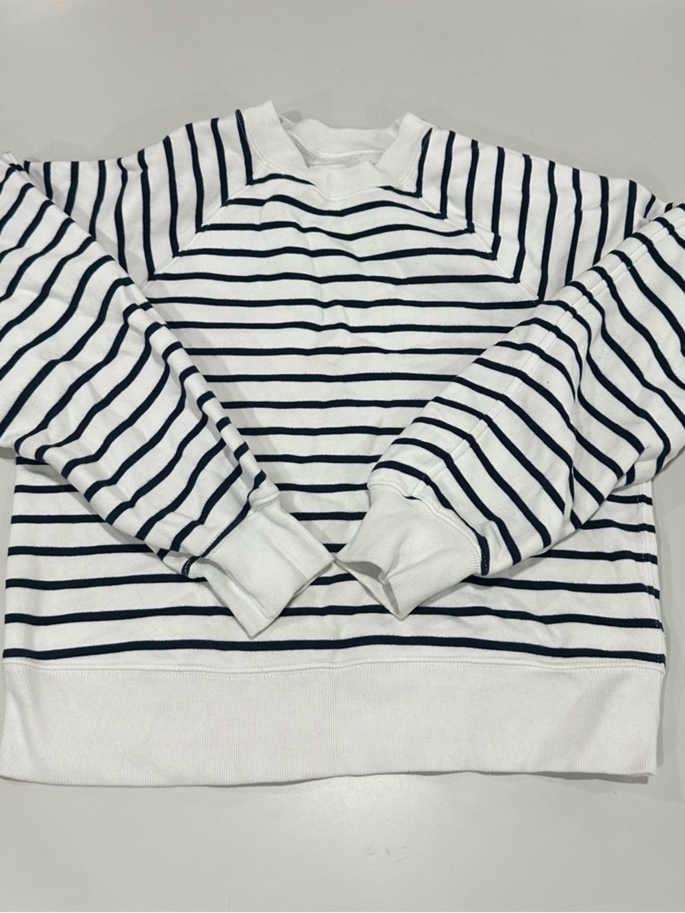 Abercrombie & Fitch White and Navy Striped Crewneck Sweater